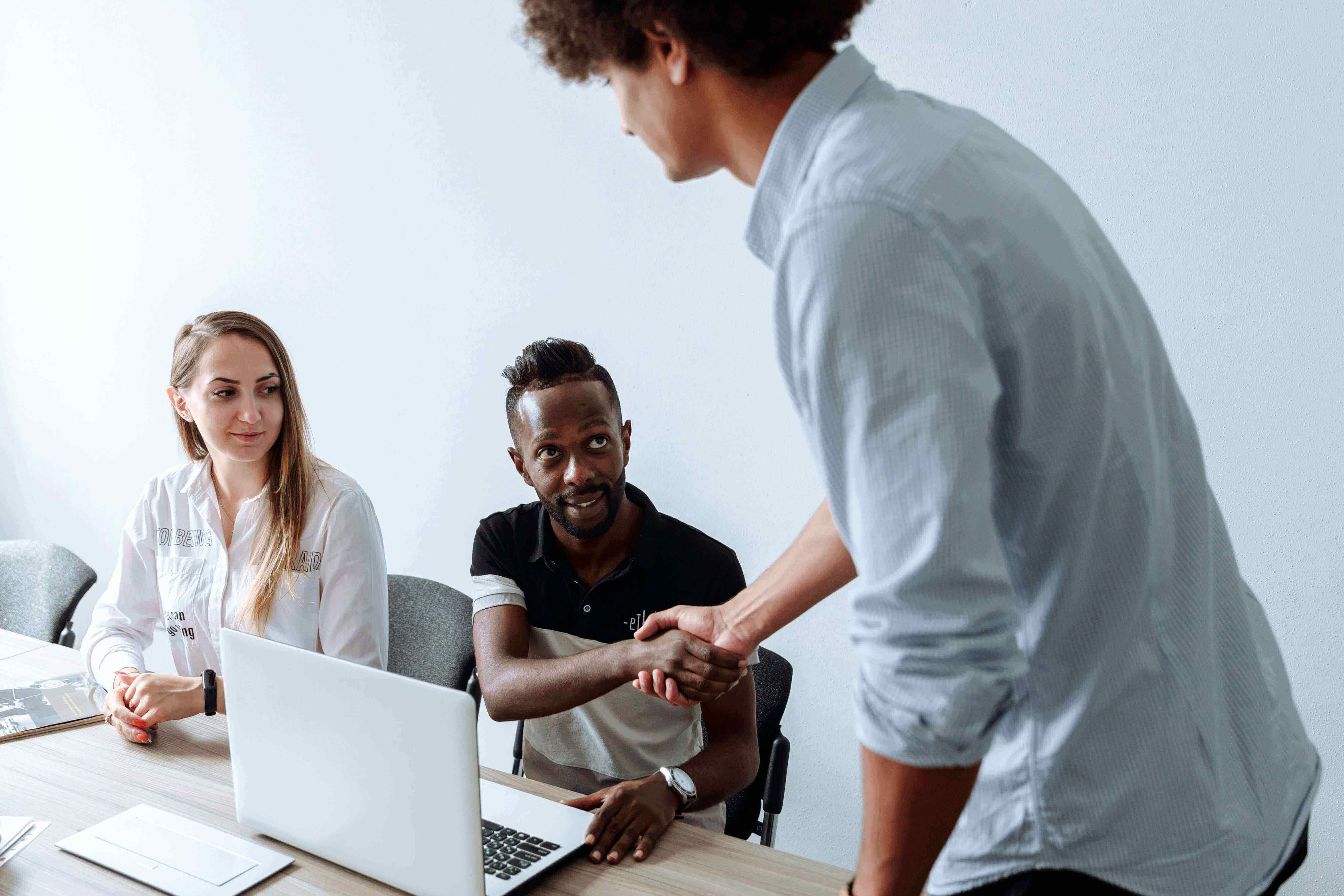 How to Onboard Better: Connecting Governance, CRM Data, and Real-Time Dashboards